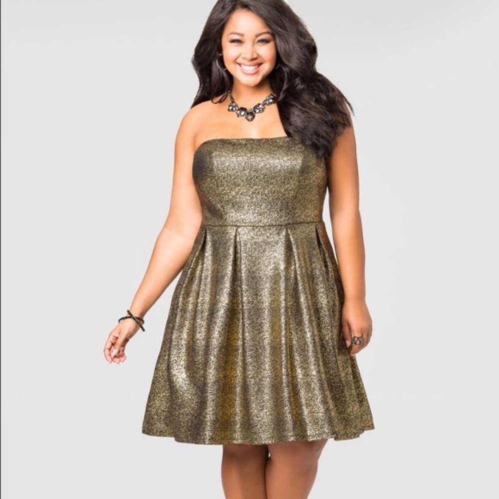 Hold tube style plus size dress